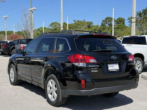 Used 2013 Subaru Outback 2.5i Limited w/ Moonroof Pkg image 2