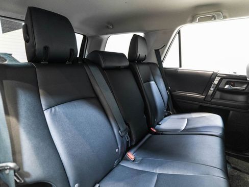 Certified 2024 Toyota 4Runner TRD Off-Road Premium image 36