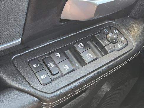 Used 2025 RAM 2500 Big Horn image 27