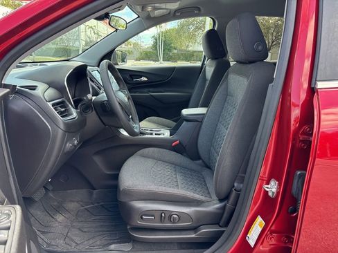 Used 2024 Chevrolet Equinox LT w/ LPO, Floor Liner Package image 12