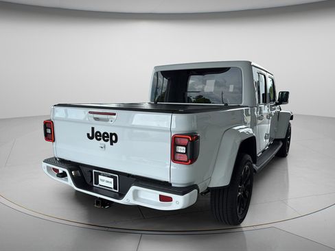 Used 2021 Jeep Gladiator Overland AWD/4WD image 18