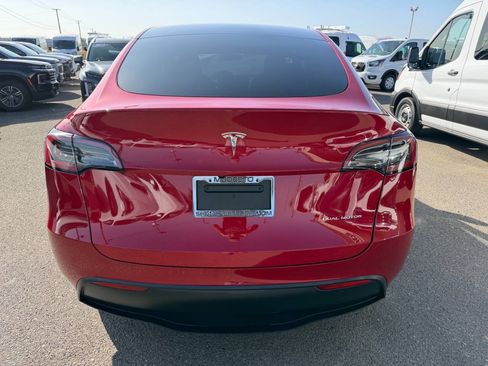 Used 2023 Tesla Model Y Long Range AWD/4WD image 7