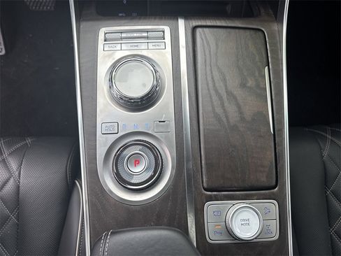 Used 2024 Genesis GV80 3.5T w/ Prestige Package image 33