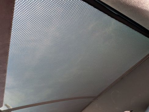 Used 2018 Tesla Model X P100D image 23