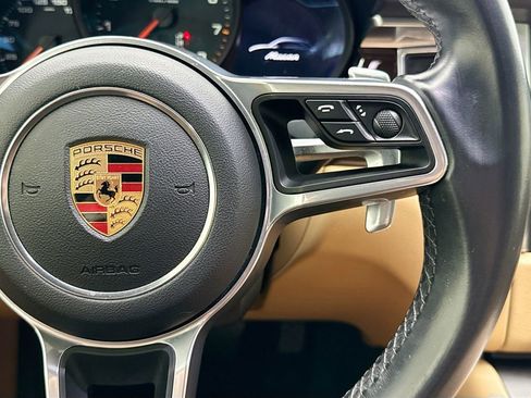 Used 2018 Porsche Macan w/ Premium Package Plus AWD/4WD image 12