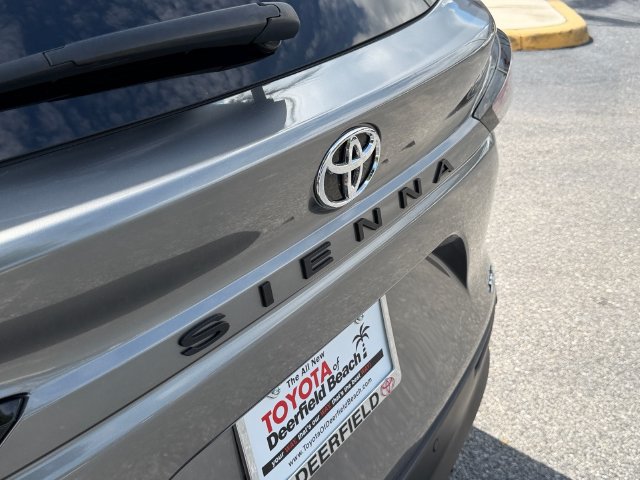 Certified 2026 Toyota Sienna XLE FWD image 17