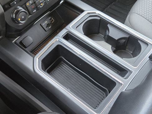 Used 2015 Ford F150 XLT w/ Equipment Group 302A Luxury image 21