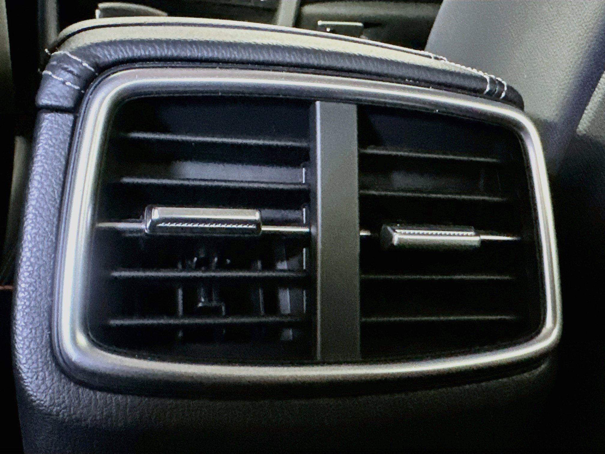 Used 2026 Genesis G70 2.5T RWD image 28