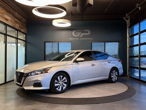 Used 2021 Nissan Altima 2.5 S w/ Driver Assist Package image 7