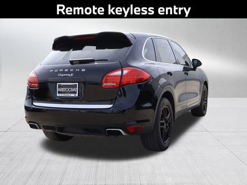 Used 2014 Porsche Cayenne S image 6