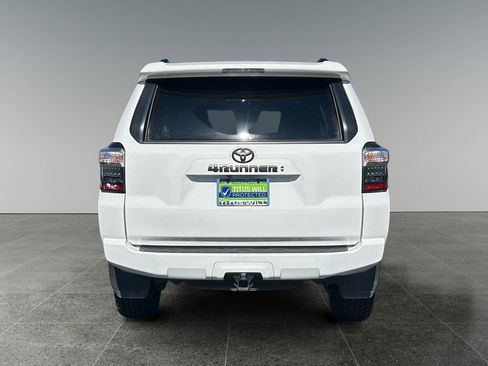 Used 2020 Toyota 4Runner SR5 Premium image 7