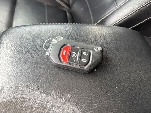 Certified 2022 Jeep Wrangler Unlimited Sahara w/ Cold Weather Group image 35