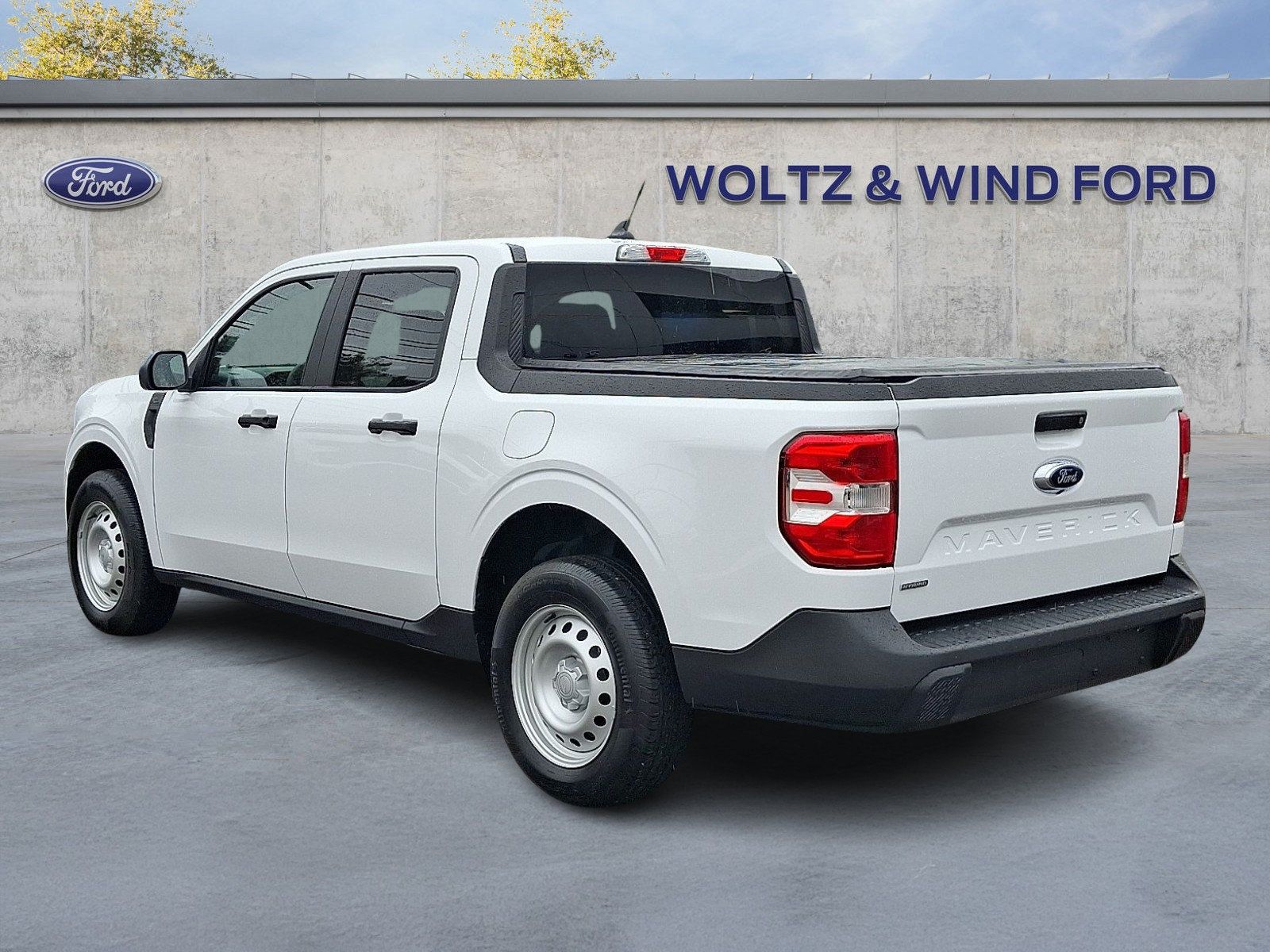 Certified 2024 Ford Maverick XL FWD image 4