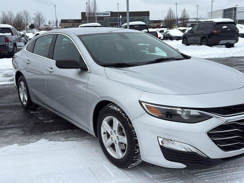Used 2019 Chevrolet Malibu LS image 1