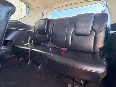 Used 2024 Nissan Armada SL AWD/4WD image 19
