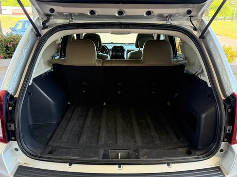 Used 2014 Jeep Compass Latitude FWD image 22