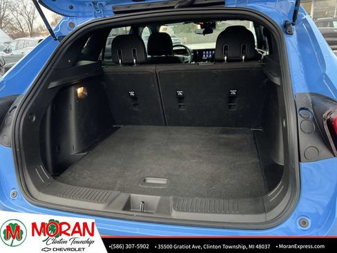 Certified 2024 Chevrolet Trax RS w/ Driver Confidence Package image 12