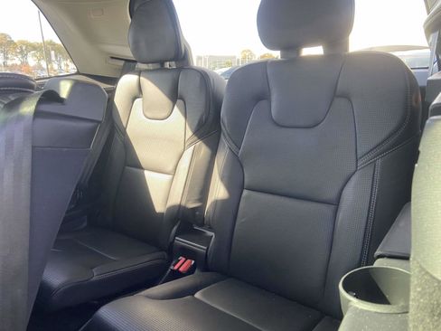 Used 2017 Volvo XC90 T8 Inscription w/ Vision Package image 13