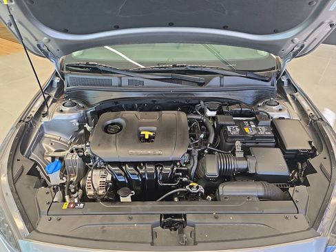 Used 2024 Kia Forte LXS w/ LXS Technology Package image 25