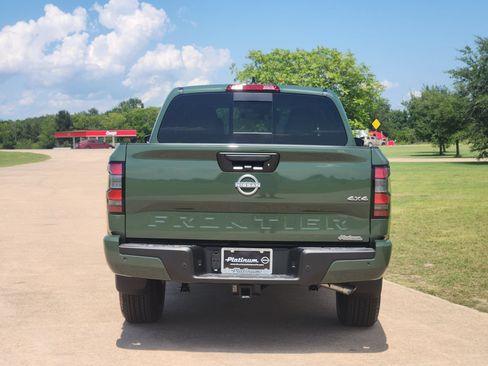 New 2026 Nissan Frontier SV w/ SV Convenience Package AWD/4WD image 8