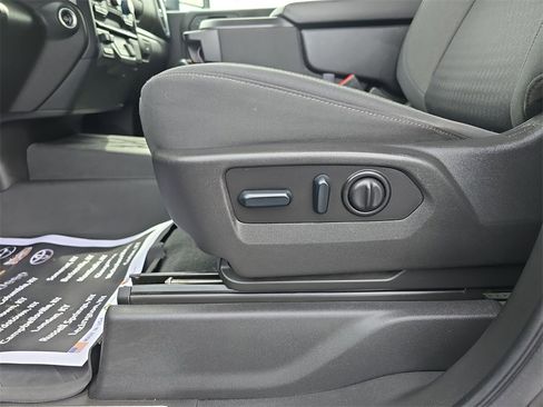 Used 2022 Chevrolet Silverado 3500 LT w/ Convenience Package image 12