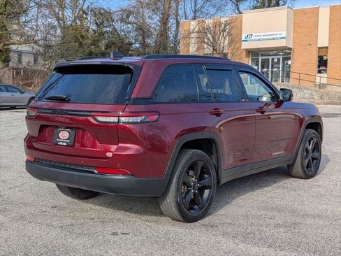 Certified 2023 Jeep Grand Cherokee Altitude AWD/4WD image 3