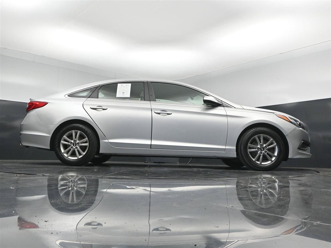 Used 2016 Hyundai Sonata SE FWD image 30