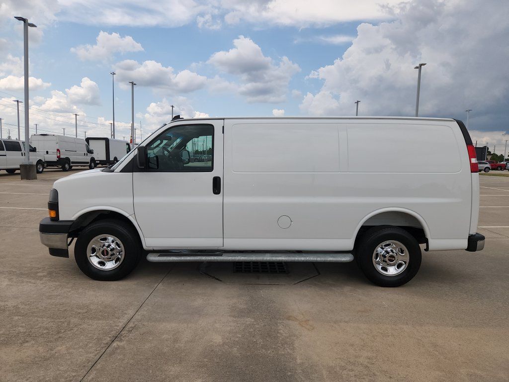 Used 2025 GMC Savana 2500 w/ Driver Convenience Package RWD image 8