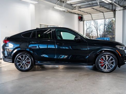 Used 2023 BMW X6 xDrive40i w/ M Sport Package image 5