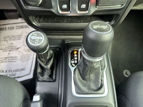 Used 2021 Jeep Wrangler Sport S image 18