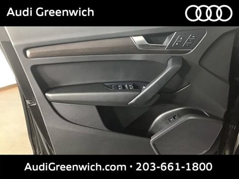 Used 2023 Audi Q5 2.0T Premium w/ Convenience Package AWD/4WD image 11