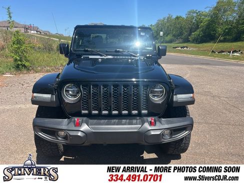 Used 2022 Jeep Gladiator Rubicon w/ LED Lighting Group image 2