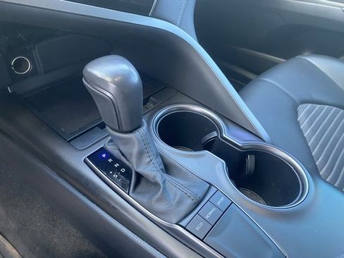 Used 2024 Toyota Camry SE image 21