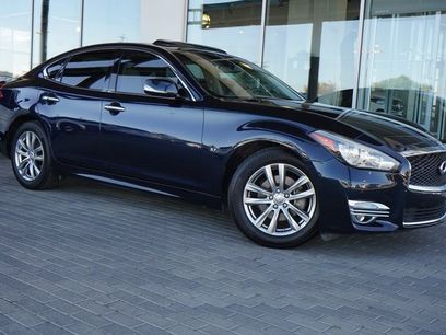 Used 2018 INFINITI Q70 Luxe