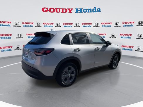 New 2026 Honda HR-V LX image 8