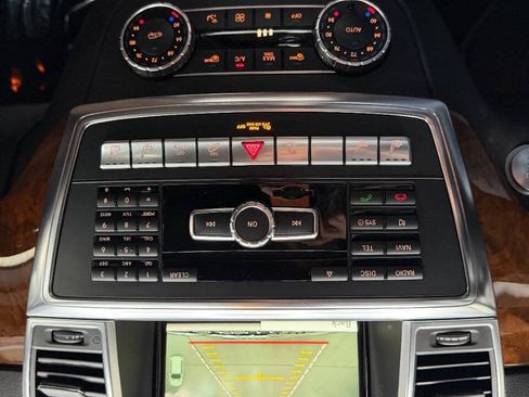 Used 2015 Mercedes-Benz ML 350 4MATIC image 29