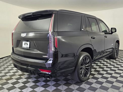 Used 2023 Cadillac Escalade V image 3