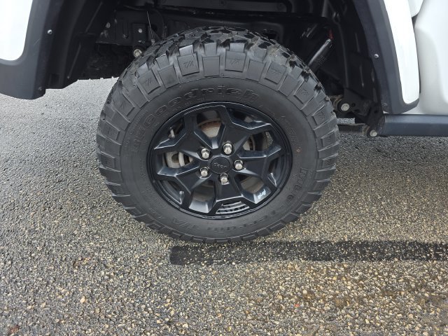 Used 2022 Jeep Gladiator Sport AWD/4WD image 19