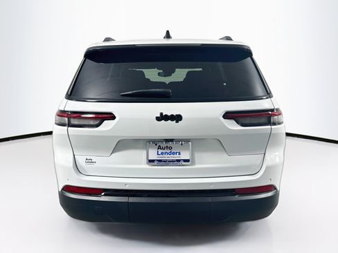 Used 2023 Jeep Grand Cherokee L Laredo RWD image 6