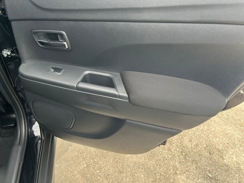 Used 2017 Mitsubishi Outlander Sport SE FWD image 25