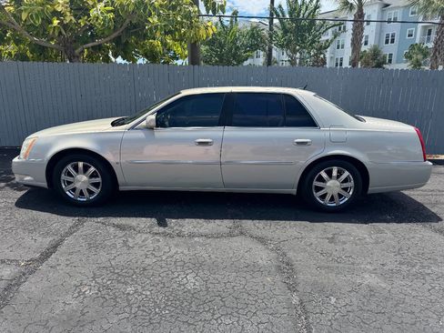 Used 2008 Cadillac DTS image 13
