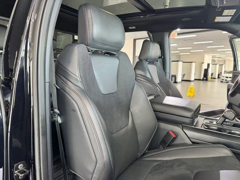 Used 2025 Ford F150 Raptor AWD/4WD image 22