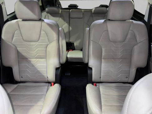 Used 2020 Kia Telluride SX w/ SX Prestige Package image 21
