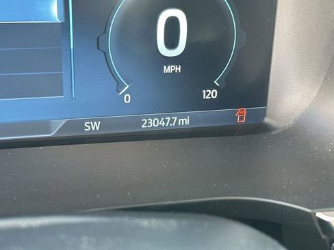 Used 2023 Ford F150 Lightning XLT image 11