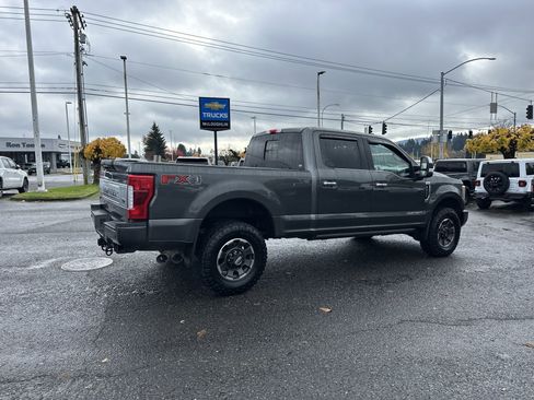 Used 2019 Ford F250 Platinum w/ Platinum Ultimate Package image 6
