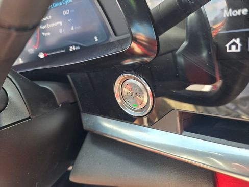 Used 2022 Chevrolet Corvette Stingray Preferred Cpe w/ Engine Appearance Package image 28