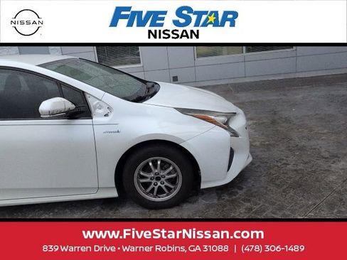Used 2016 Toyota Prius Two FWD image 7