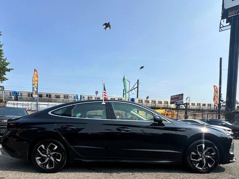 Used 2025 Hyundai Sonata SEL FWD image 3