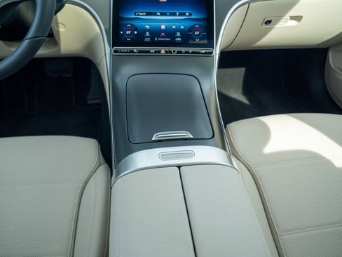 Used 2023 Mercedes-Benz C 300 4MATIC Sedan image 25
