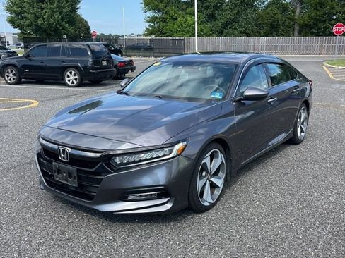 Used 2018 Honda Accord Touring image 1